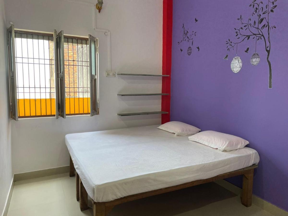 Indra Paying Guest House Varanasi Exteriör bild