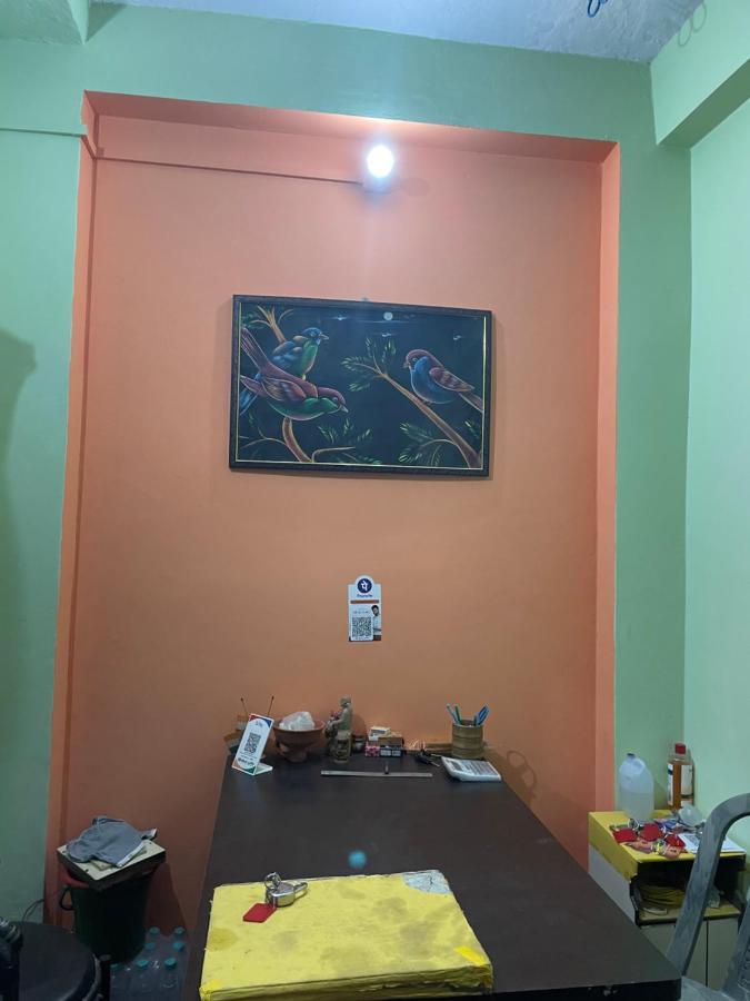 Indra Paying Guest House Varanasi Exteriör bild