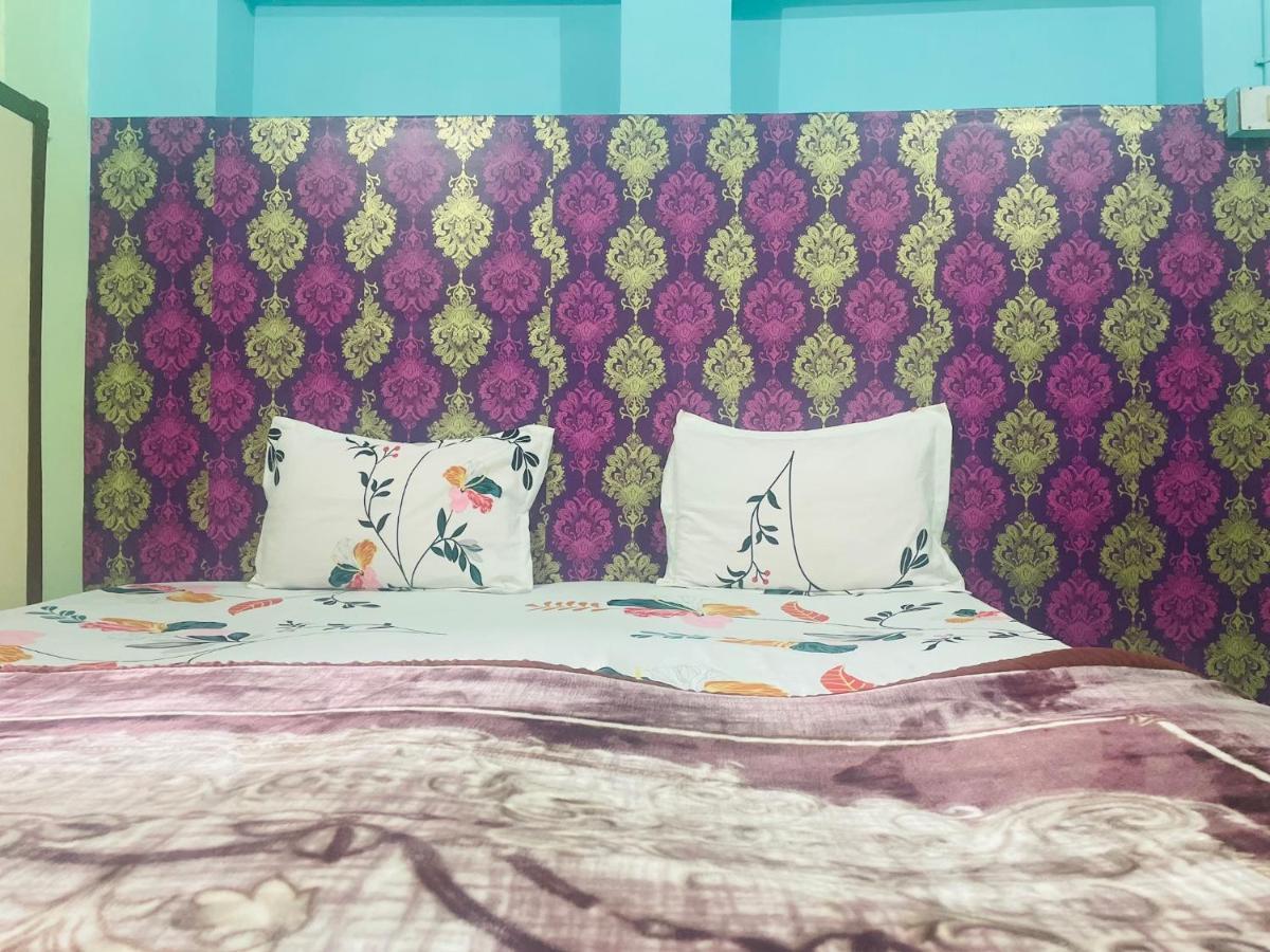 Indra Paying Guest House Varanasi Exteriör bild