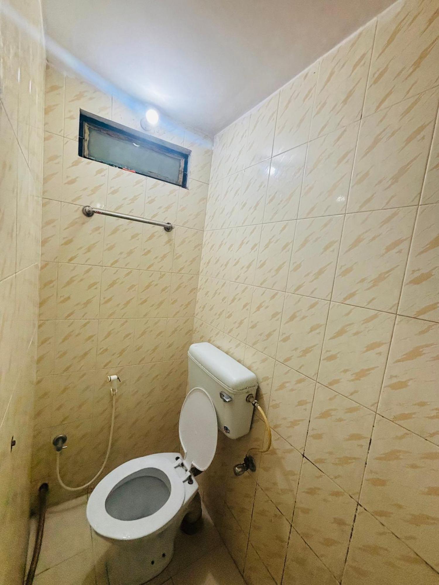 Indra Paying Guest House Varanasi Exteriör bild